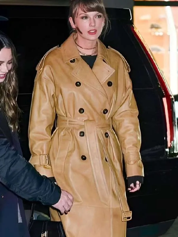 Taylor Swift coat